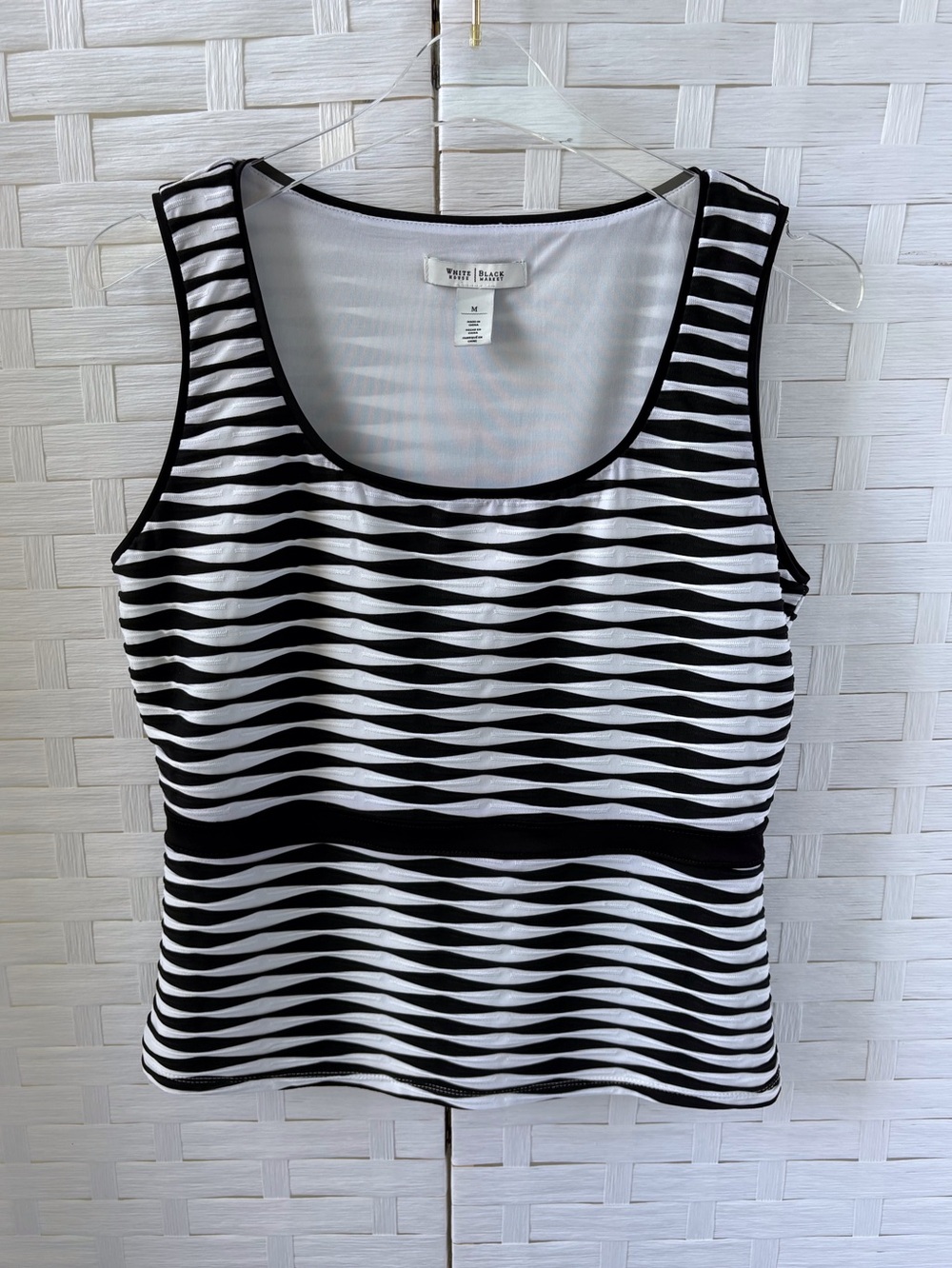 White House Black Market Medium Sleeveless Scoop Neck Career Lined Stretch Chic